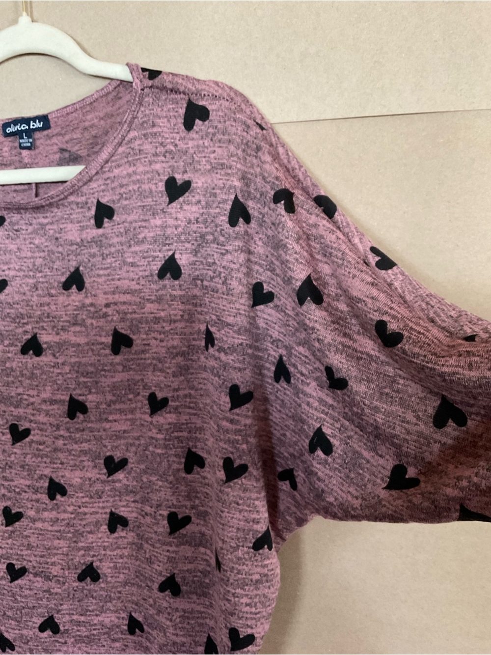 Olivia Blu top with black heart print. Size L. - Picture 2 of 9